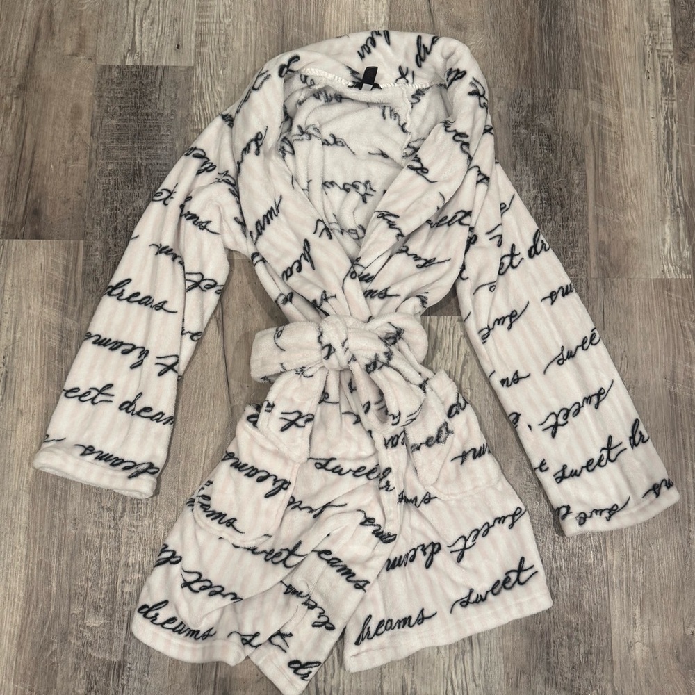 2 ITEMS: Goodfellow & Co and Victoria’s Secret Plush Robes